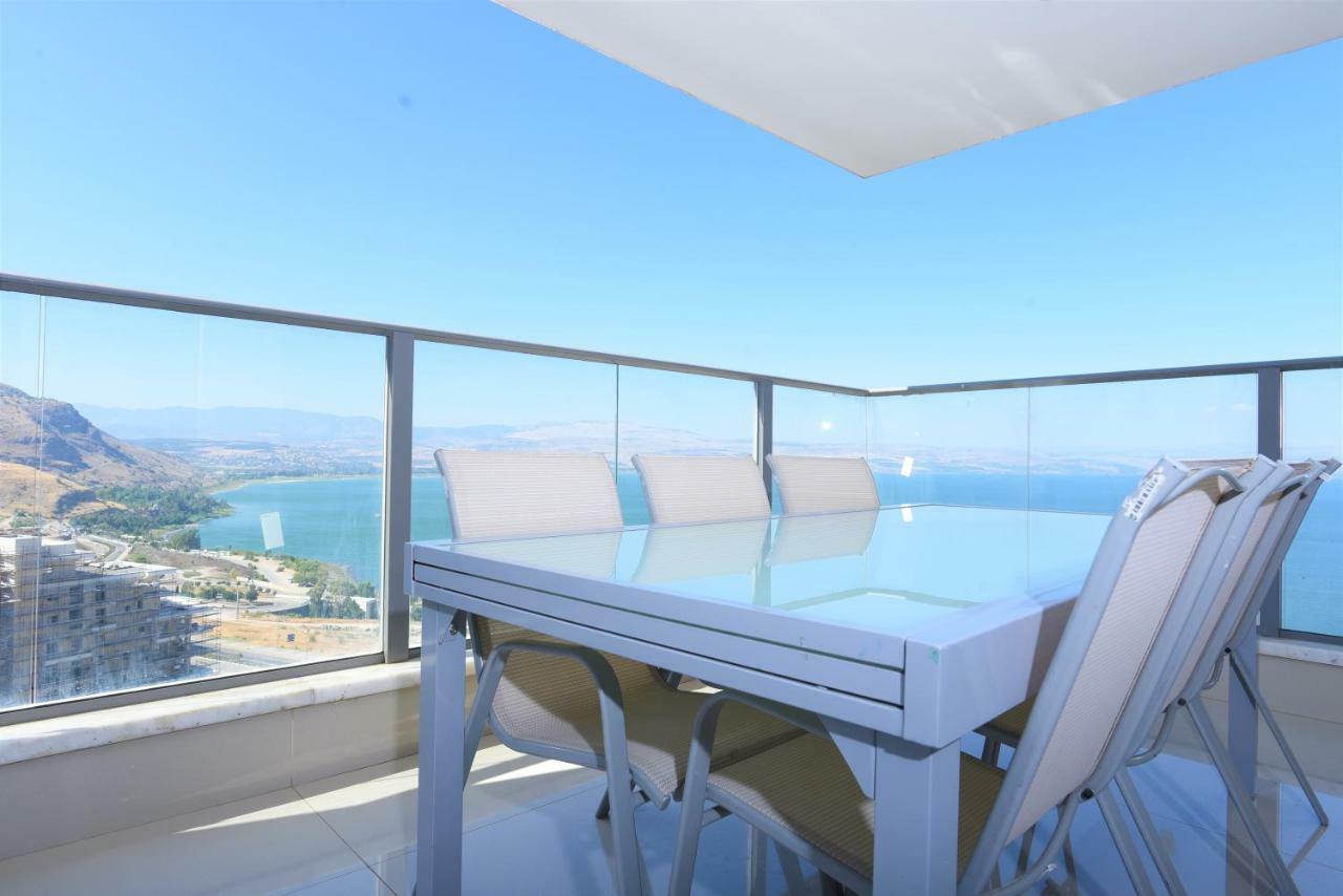 Aristone Luxury Apartment Tiberias Exteriör bild